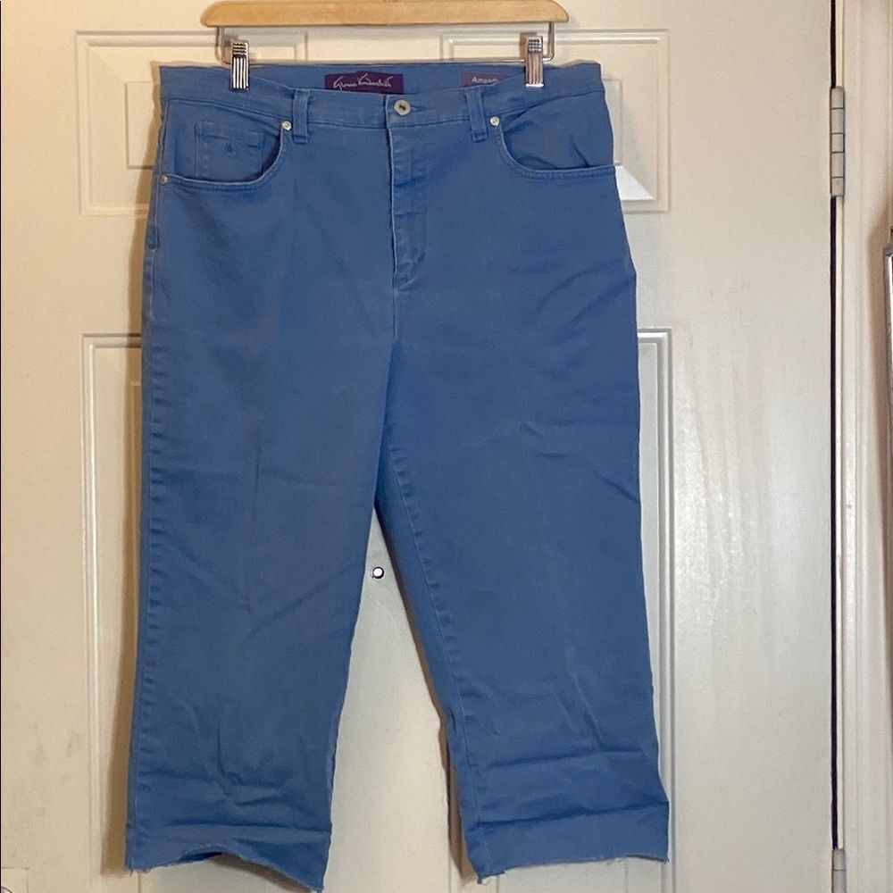 Gloria Vanderbilt Amanda Classic Blue Women's Jeans Capris Size 14